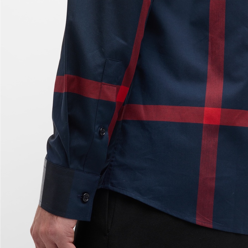 Burberry Button Up ๐๐๐งต - Picture 6 of 11